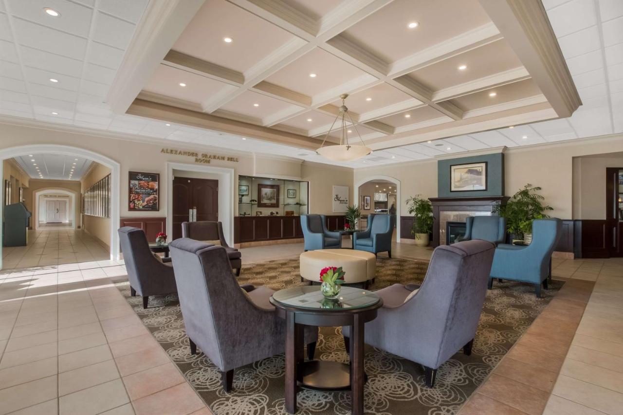 Best Western Brantford Hotel And Conference Centre Екстер'єр фото